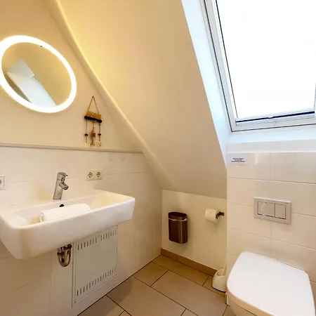 Apartment Haus Dünenrose App 2 Mit Balkon Westerland