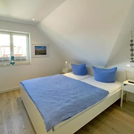 Haus Duenenrose App 2 Mit Balkon *